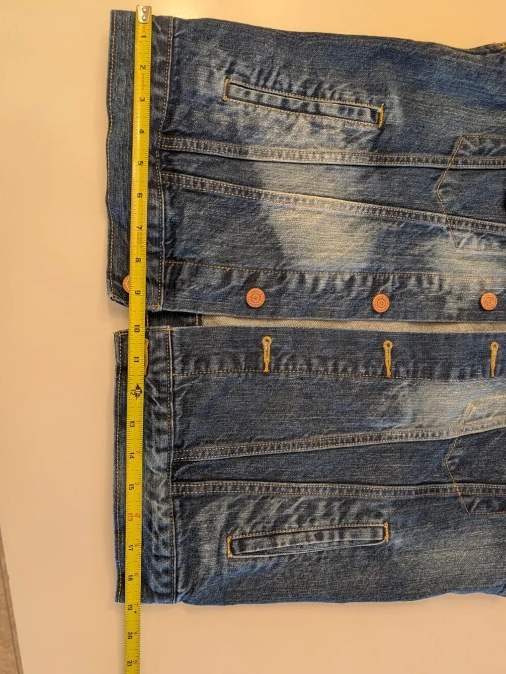 Levi’s Denim Trucker Vest – Men’s Medium (Cut-Off Sleeves)